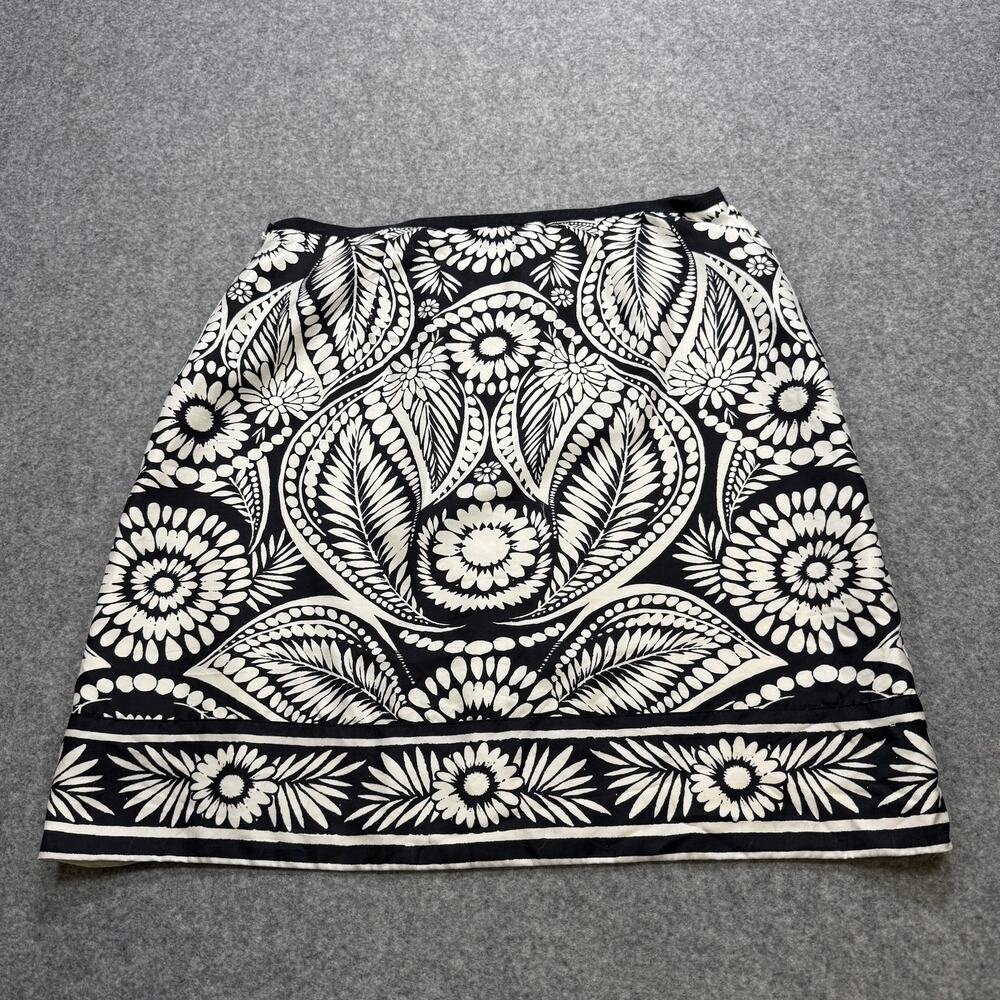 Women's Banana Republic Silk‎ Black and Cream Botanical Print Mini Skirt Size 6